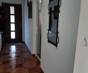 Casa 8 camere de vanzare Aradul Nou. Posibilitate pensiune X1RF113B4