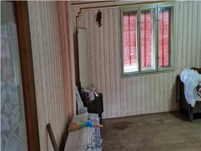 Casa 3 camere de vanzare