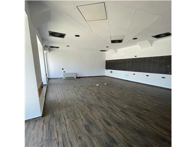 SPATIU COMERCIAL DE INCHIRIAT IN INIMA ARADULUI!