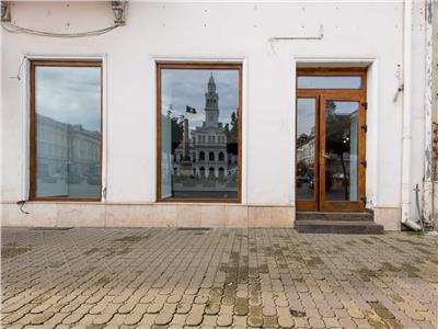 SPATIU COMERCIAL DE INCHIRIAT km .0
