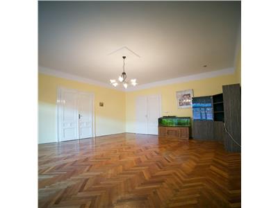APARTAMENT 3 CAMERE ZONA ULTRACENTRALA 1938
