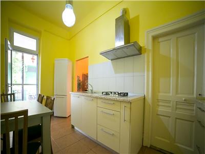 APARTAMENT 3 CAMERE ZONA ULTRACENTRALA 1938
