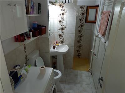 APARTAMENT 3 CAMERE LA BLOC 1986