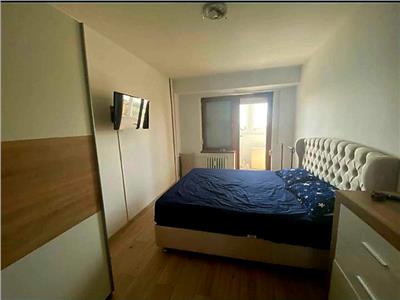 De inchiriat apartament 3 camere CENTRAL!