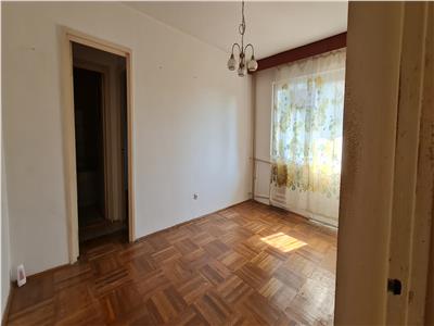 APARTAMENT 3 CAMERE VLAICU, ARAD!
