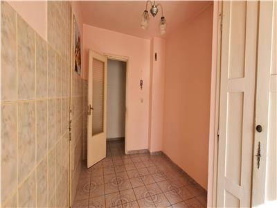 APARTAMENT 3 CAMERE VLAICU, ARAD!