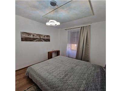 Apartament 2 camere cu loc de parcare Bulevardul Revoluției!