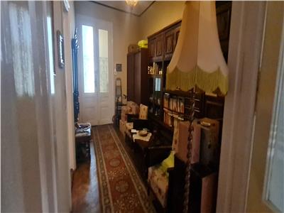 APARTAMENT  CAMERE MARI ULTRACENTRAL