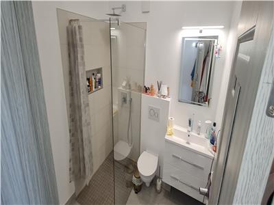 APARTAMENT 3 CAMERE LUX