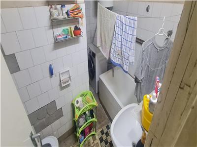 CASA IN ZONA PARNEAVA