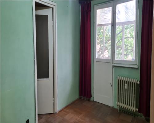APARTAMENT 2 CAMERE ARADUL NOU ETAJ 1