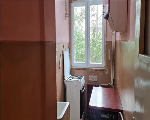 APARTAMENT 2 CAMERE ARADUL NOU ETAJ 1