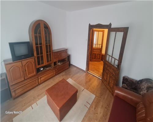 CASA 3 CAMERE IN PARNEAVA