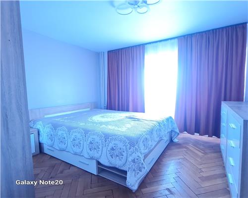 APATAMENT 2 CAMERE DE INCHIRIAT LUX
