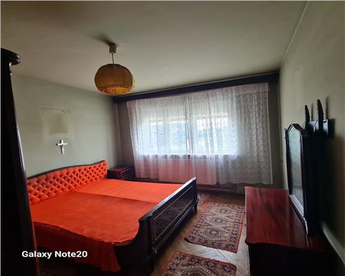 APARTAMENT 4 CAMERE CENTRAL
