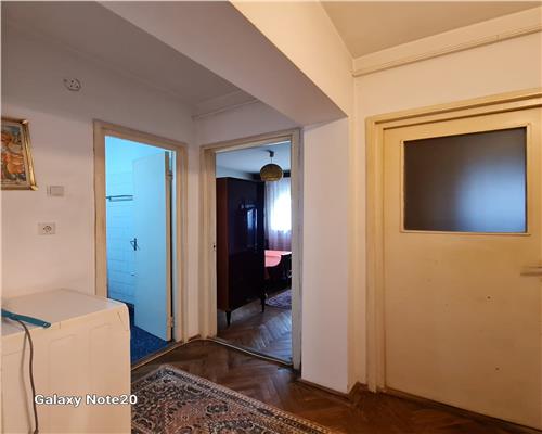 APARTAMENT 4 CAMERE CENTRAL