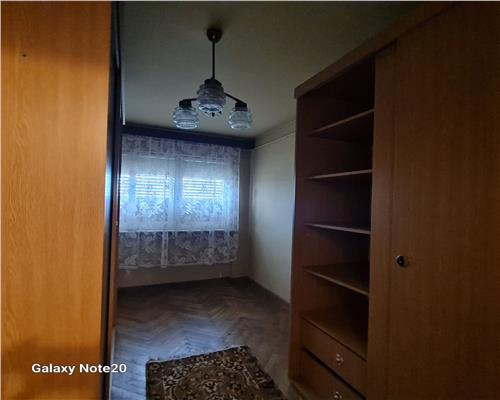 APARTAMENT 4 CAMERE CENTRAL
