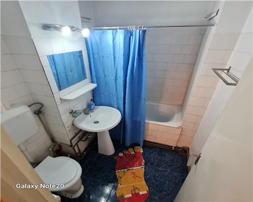 APARTAMENT 4 CAMERE CENTRAL