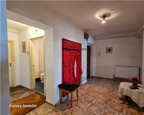 APARTAMENT 4 CAMERE CENTRAL