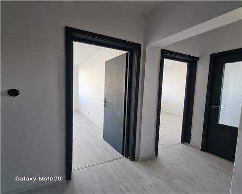 APARTAMENT 2 CAMERE DECOMANDAT