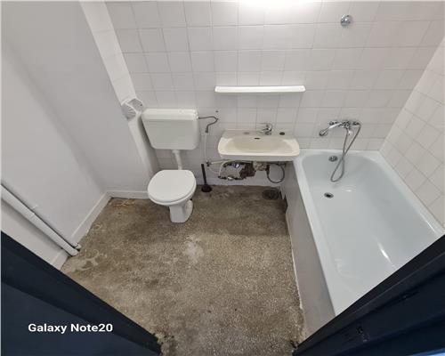 APARTAMENT 2 CAMERE DECOMANDAT