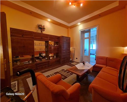 APARTAMENT 3 CAMERE ULTRACENTRAL
