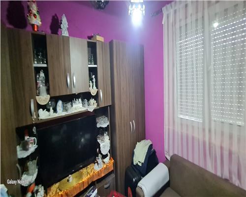 CASA PE COLT IN SIRIA CU TEREN MARE