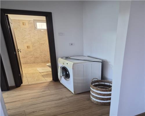 DE INCHIRIAT DOUA CAMERE ZONA UTA