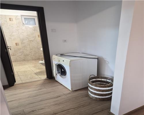 DE INCHIRIAT DOUA CAMERE ZONA UTA