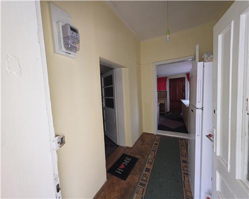 CASA DE VANZARE ZONA TABACOVICI